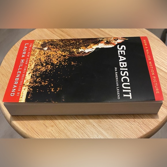 SEABISCUIT AN AMERICAN LEGEND by Laura Hillenbrand - Picture 3 of 5